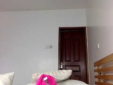 Mystique_noir webcam