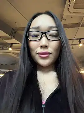 trytomakememoam webcam