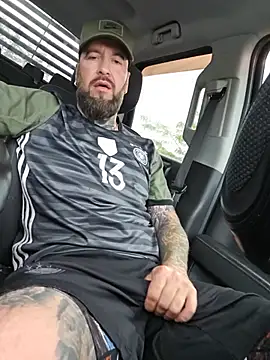Beardedtattood webcam