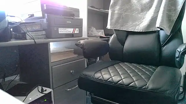 TrevorSteele webcam