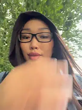 trytomakememoam webcam