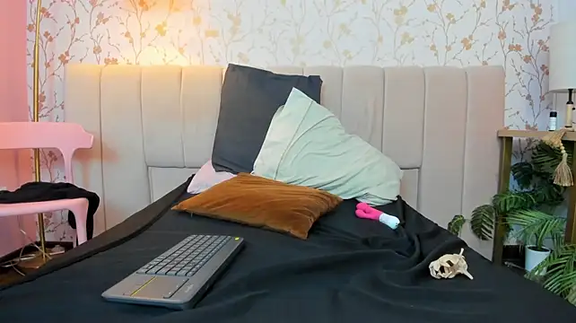 taylor_bennet webcam