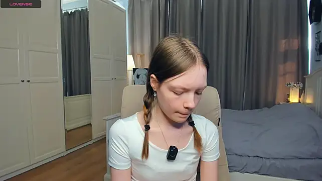 LavenderMitten webcam
