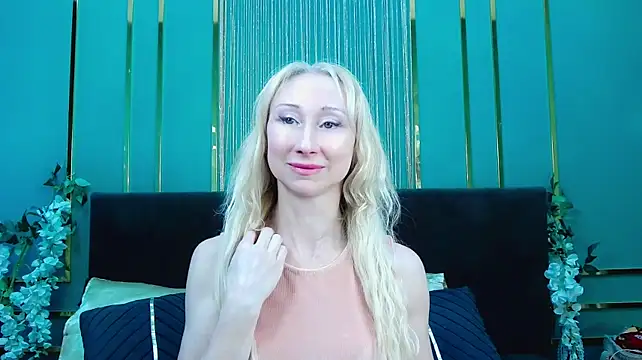 KissDreamm webcam