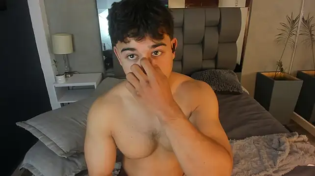 Charlie___Musk live cam on StripChat