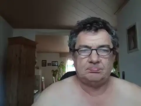 nobbie444 (M mature) - ass