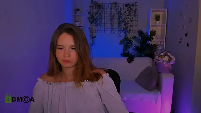 angie_foxy1