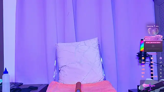 NathaxaLeans webcam