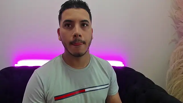 Axel_grey_ live cam on StripChat