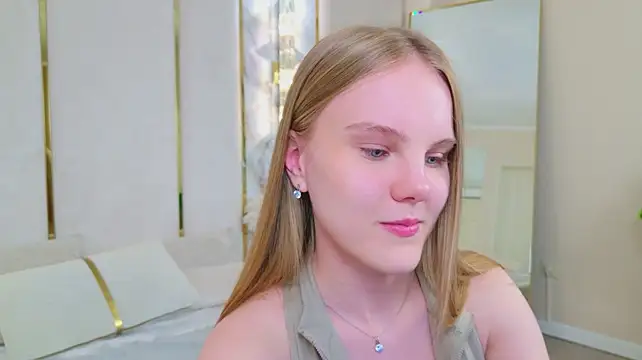 Lili_Lohan webcam