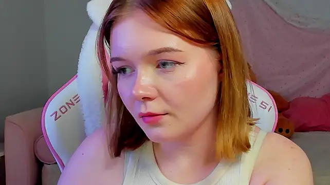 ElinaVale webcam