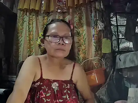 mommylicious_23 webcam