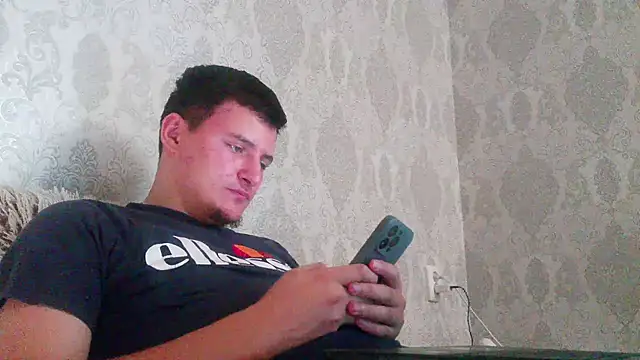 miki_lav1 webcam
