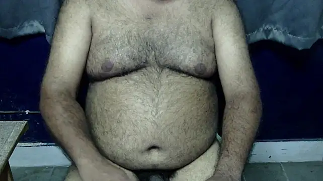 hairysubcub_70 live cam on StripChat