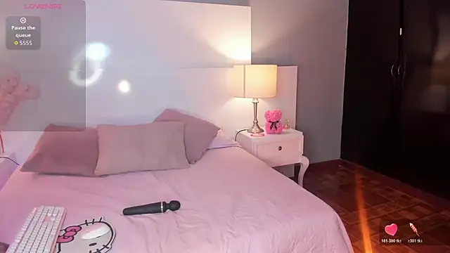 Emily_robertss1 webcam