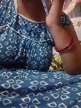 Divyaa-88 webcam