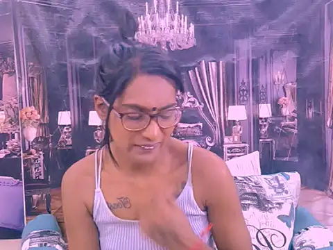 IndianRebel4u2Luv webcam