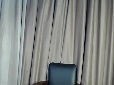Miya_kiss webcam