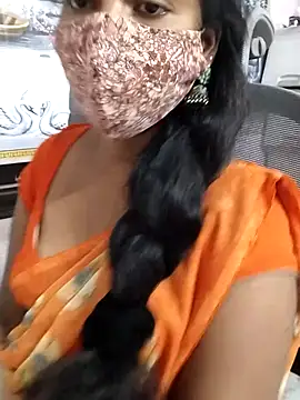 Lucky_077777 webcam
