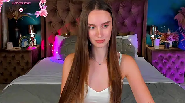 ToriSonn webcam