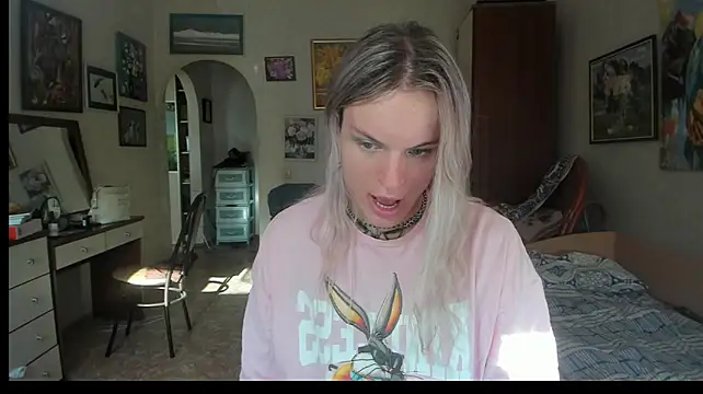 milliKira006 webcam