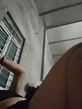 Moon_squirtt webcam