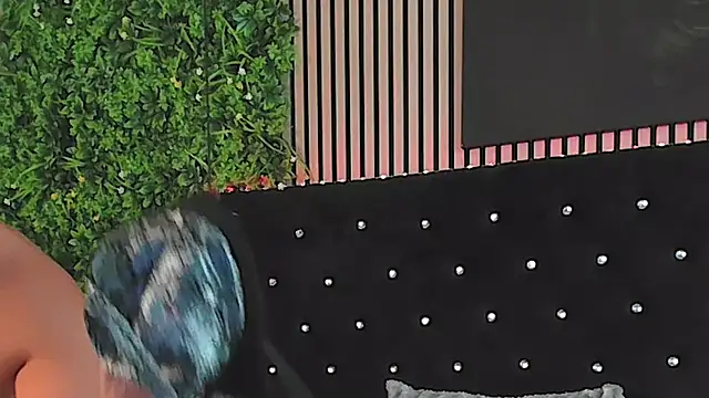 InannaStar live sex cam
