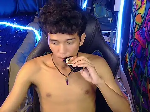 hugekenbigcock