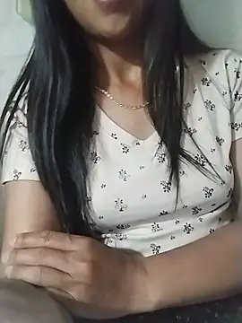 Helen-nn live cam on StripChat