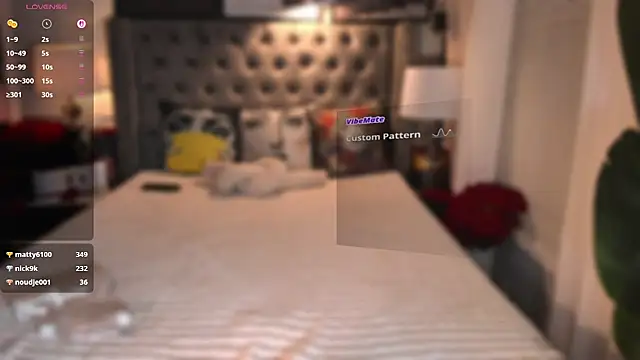 ParisianDoll webcam