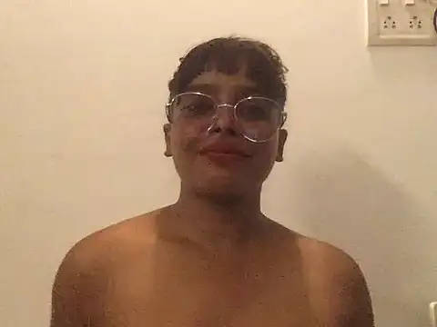 raveena_hot webcam