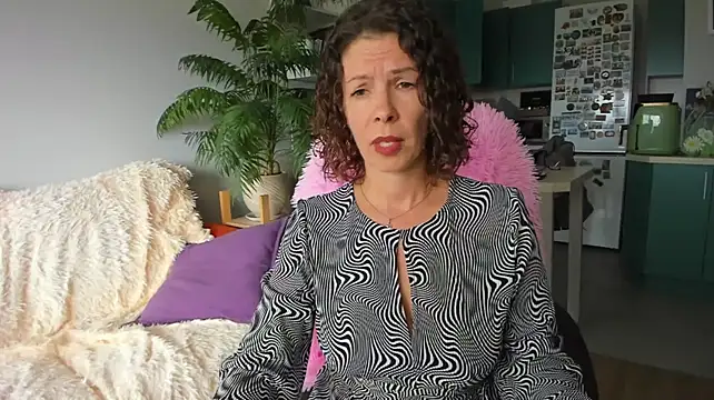 ChristinaGlory webcam
