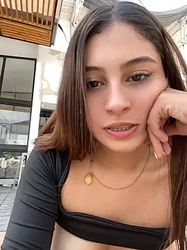 RossieSmith1 live cam on StripChat