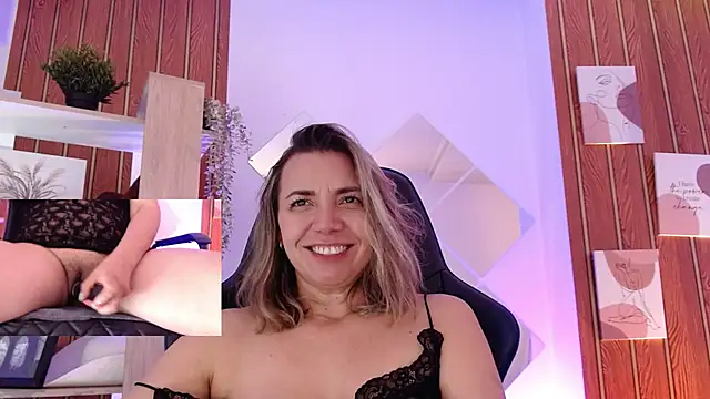 milfsecret69 webcam