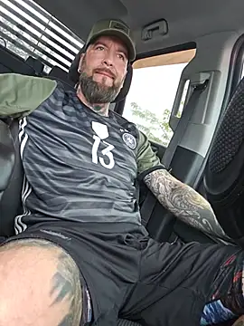 Beardedtattood live sex cam