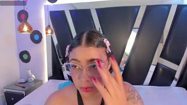 antonelllepiercee webcam