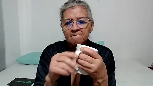 candy_mature_ live cam on StripChat