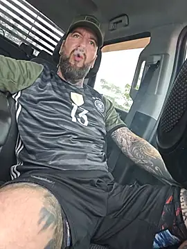 Beardedtattood webcam