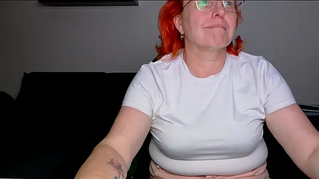 JoannaAndNeighbour live sex cam