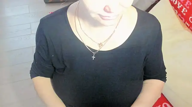 MildMature webcam