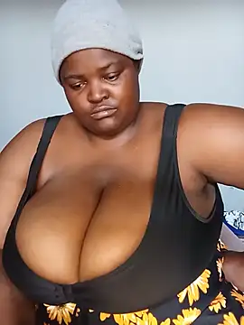 ChubbyLucia webcam