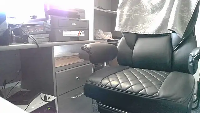 TrevorSteele webcam