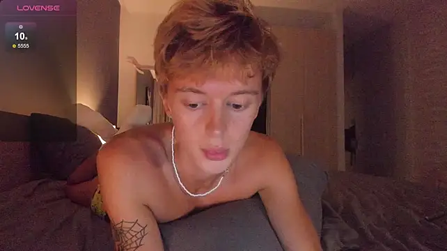 angelAndyy webcam
