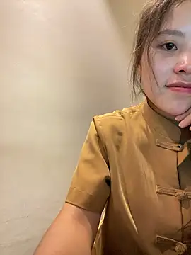Bella_7777 webcam