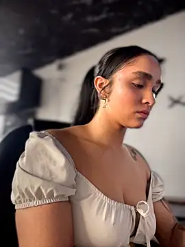 Isabella-Teen webcam