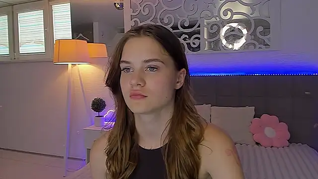LuisaClover webcam