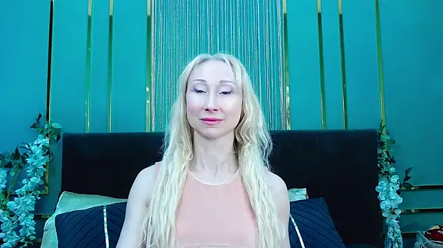 KissDreamm webcam
