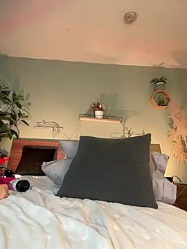 YariRose webcam