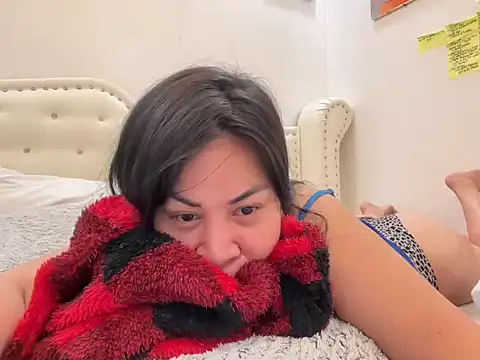 NaughtySCARLETSIN webcam