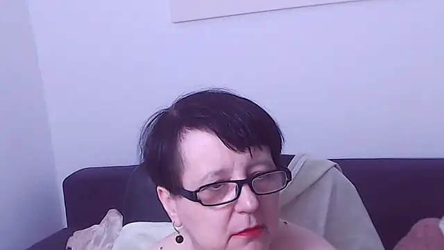 ChristaRose live cam on StripChat
